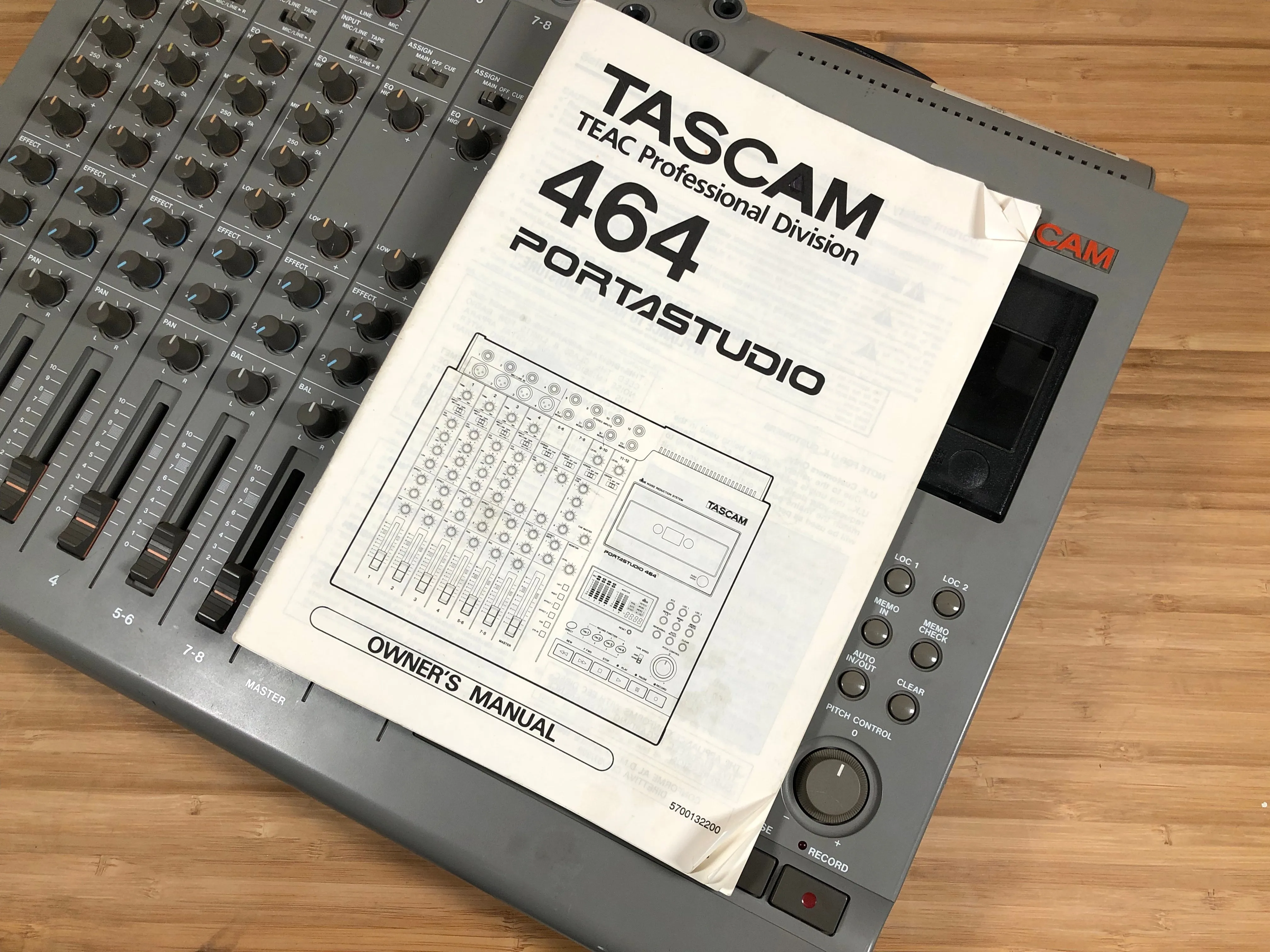 Tascam 464 Portastudio