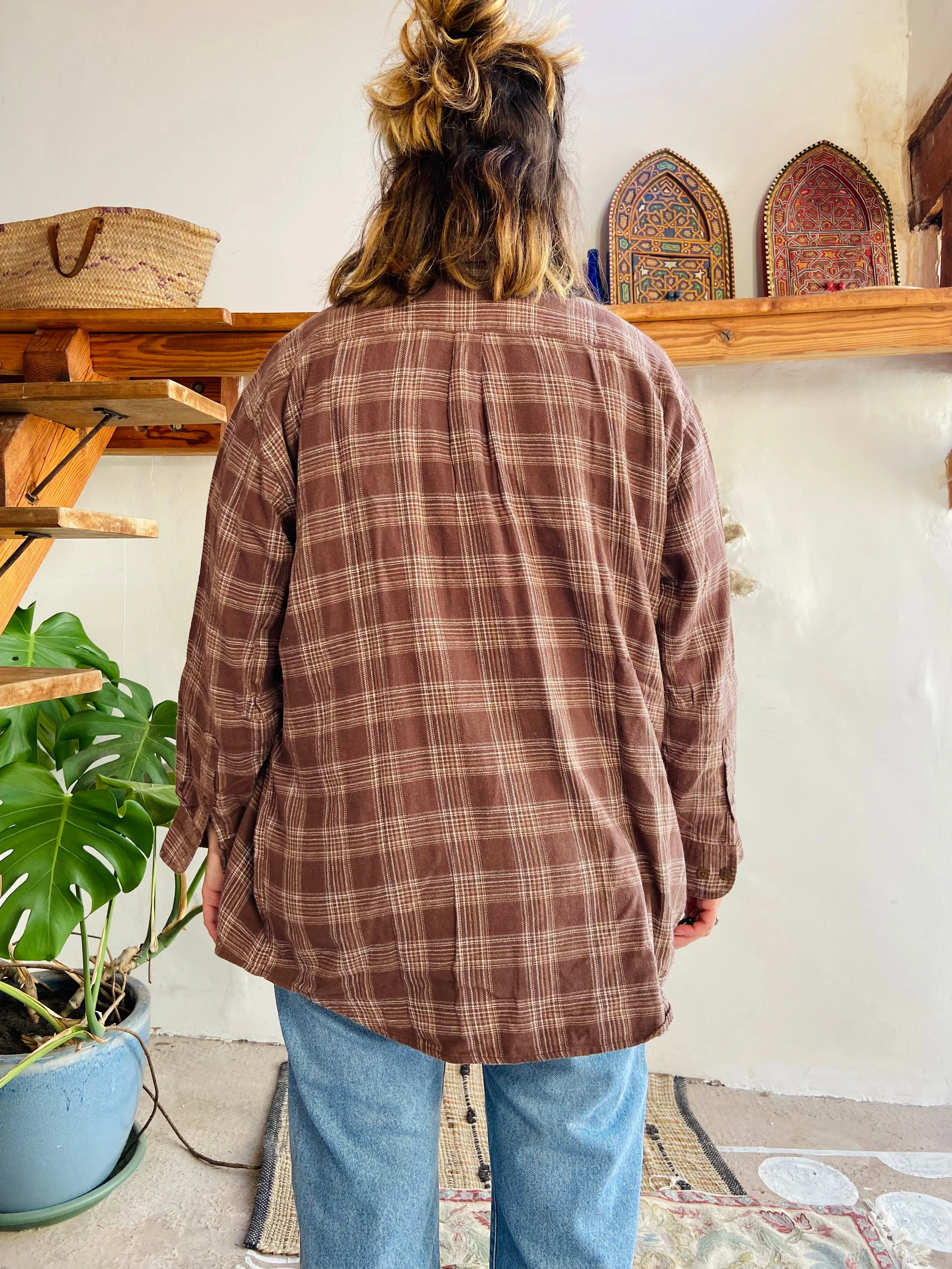VINTAGE 90’s Brown Flannel Checked Long Sleeve Shirt - M/L
