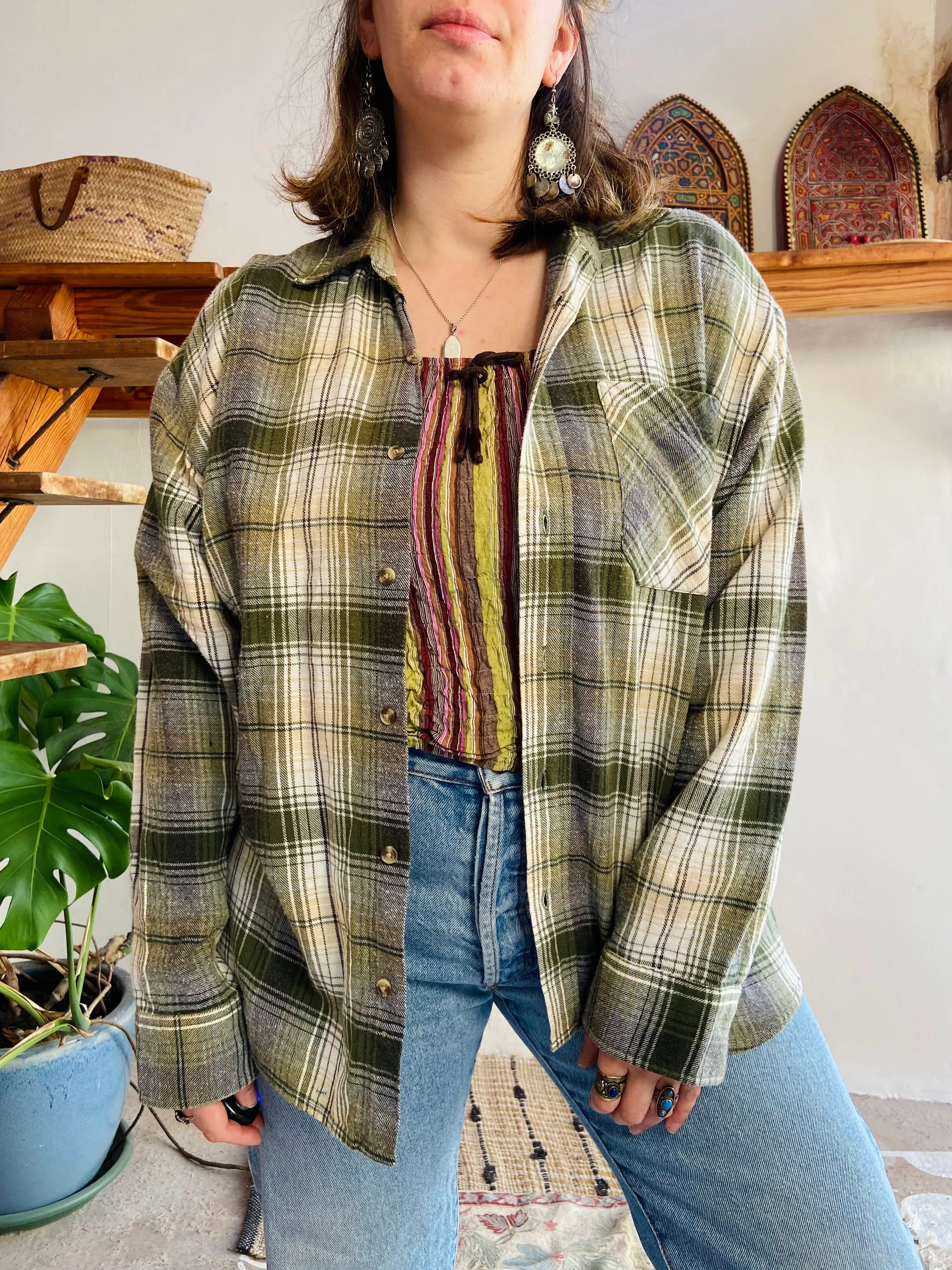 VINTAGE 90’s Green Flannel Checked Long Sleeve Shirt - M/L